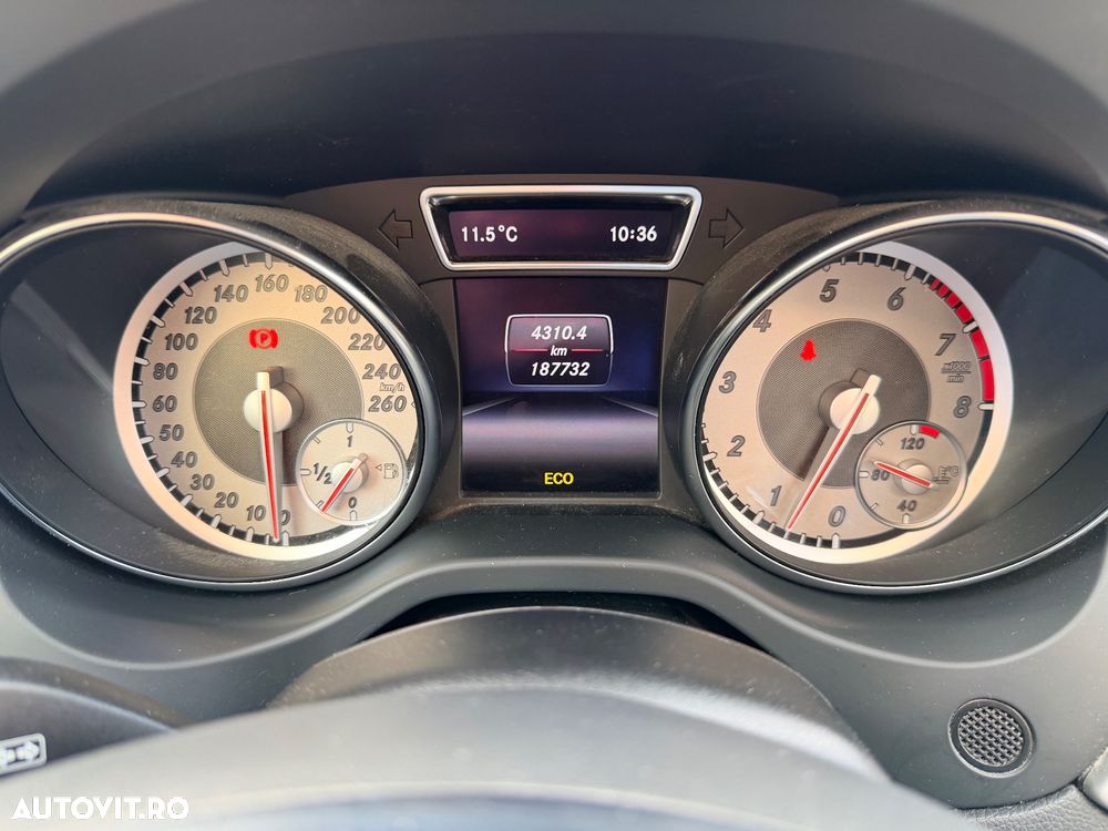 Mercedes-Benz GLA 200 AMG Line - 31