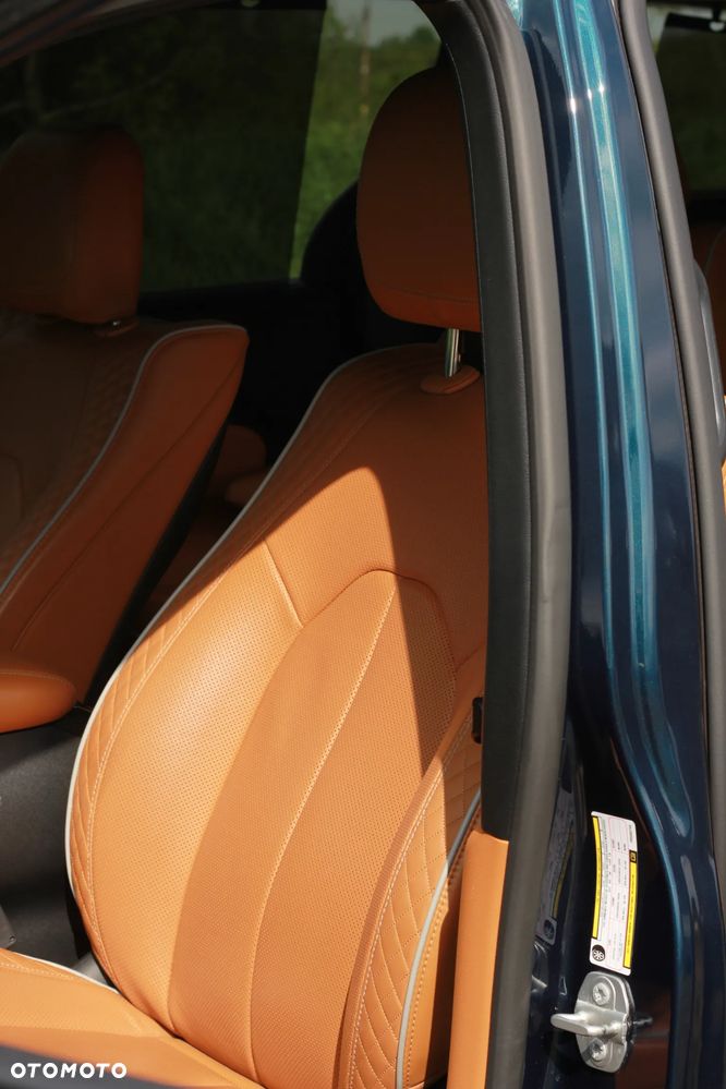 Chrysler Pacifica - 30