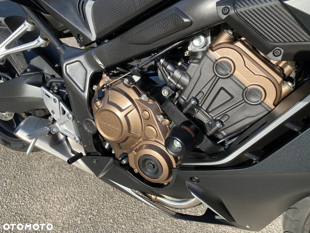 Honda CBR - 13