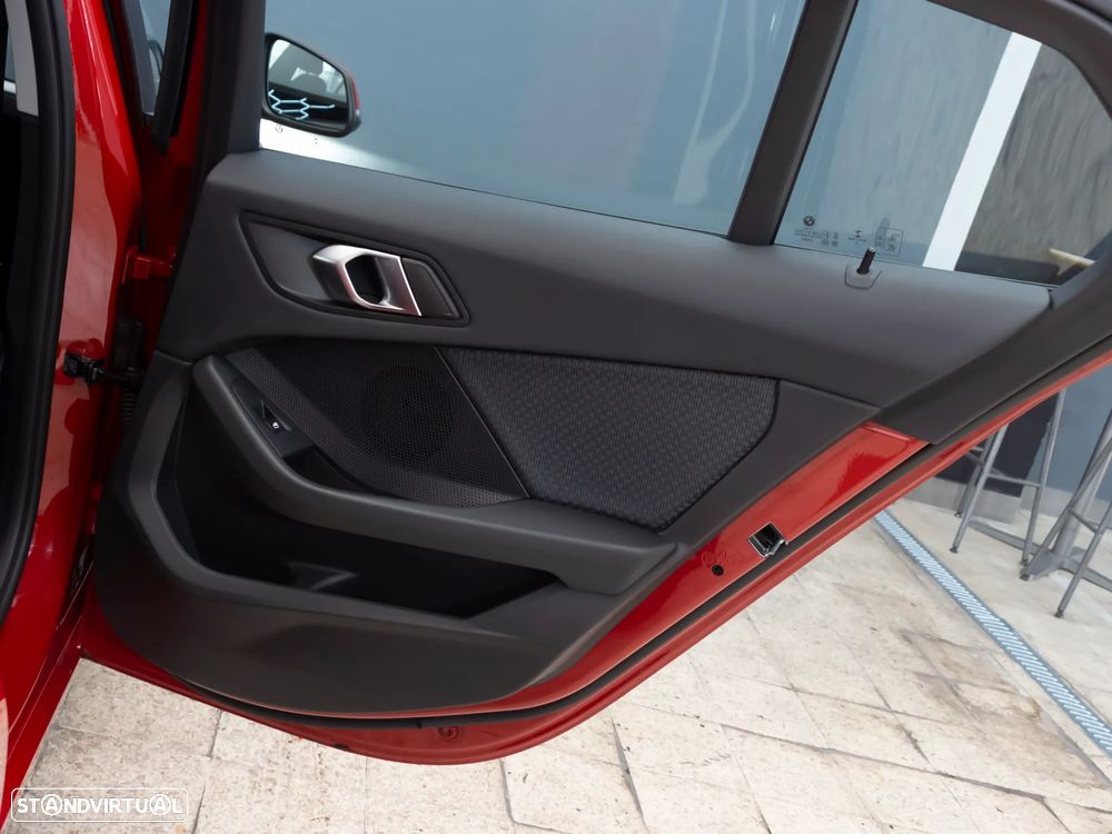BMW 116 d Corporate Edition Auto - 11