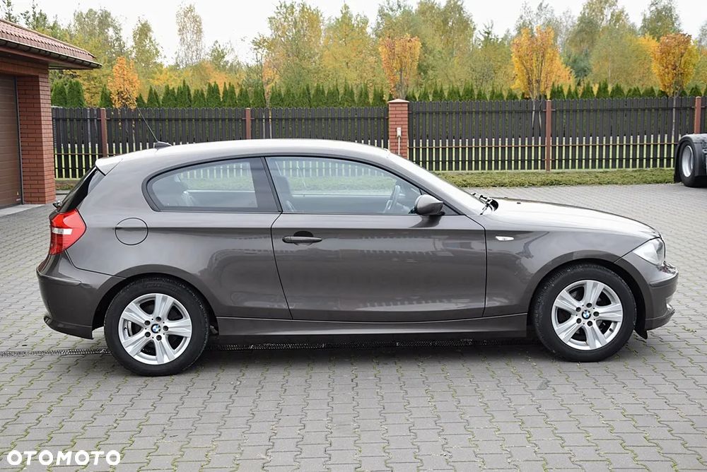 BMW Seria 1 116i - 10