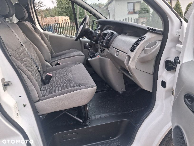 Renault Trafic - 13