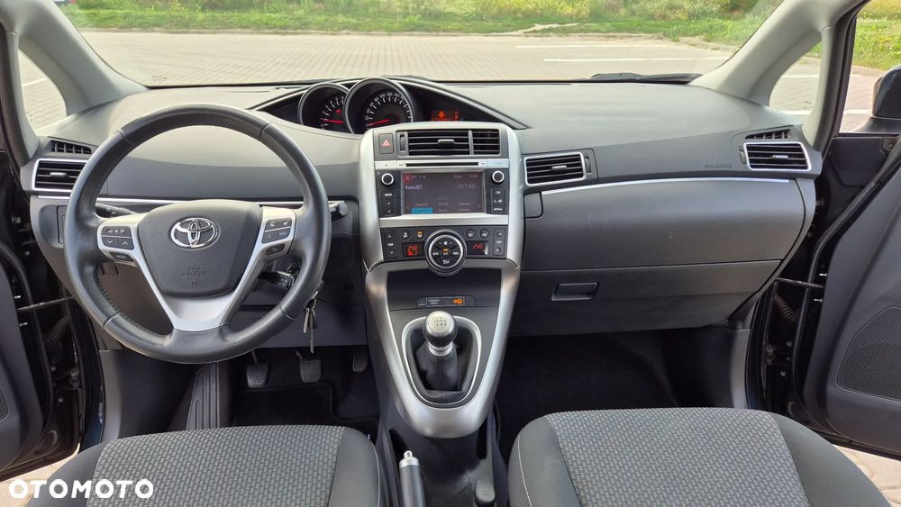 Toyota Verso 1.8 5-Sitzer Life - 9