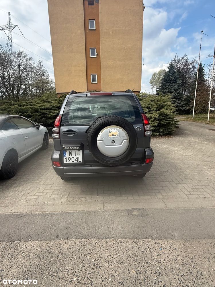 Toyota Land Cruiser LC 3.0 D-4D Luna - 2