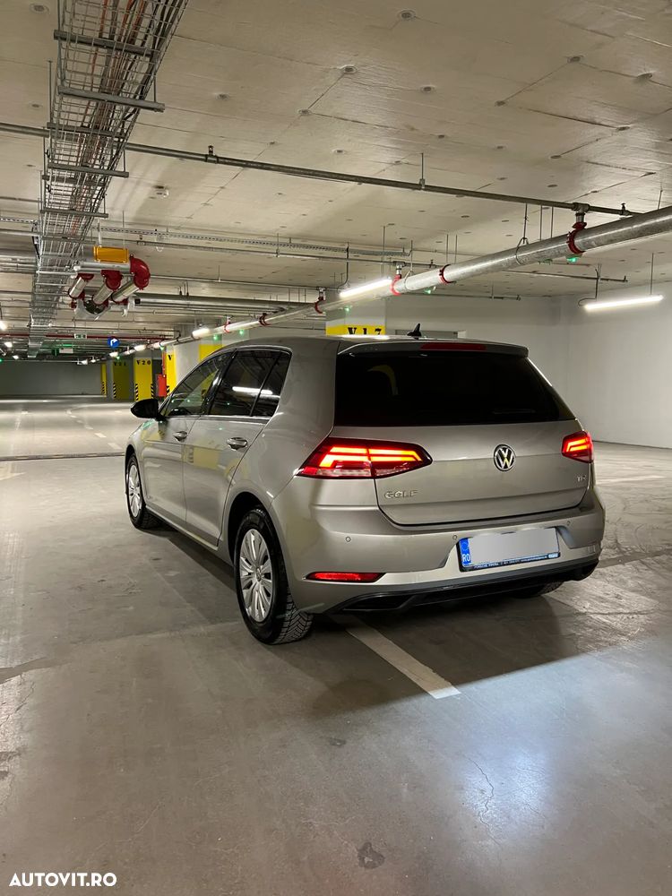 Volkswagen Golf 1.6 TDI Comfortline - 3
