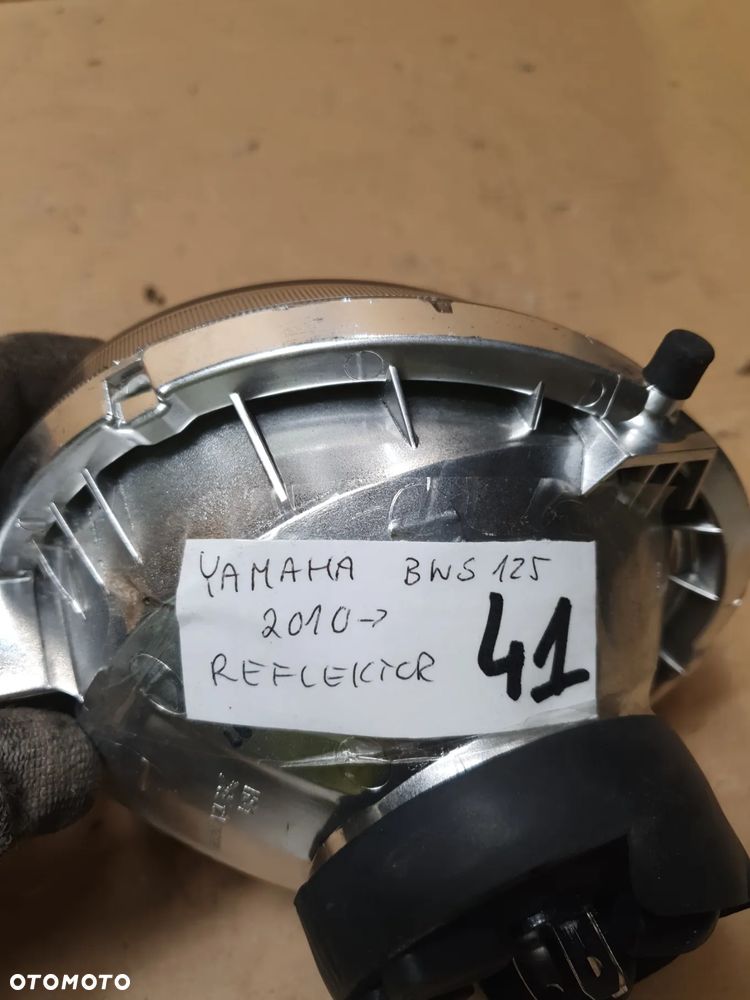 Yamaha bws 125 2010r Reflektor lampa przód przednia - 6