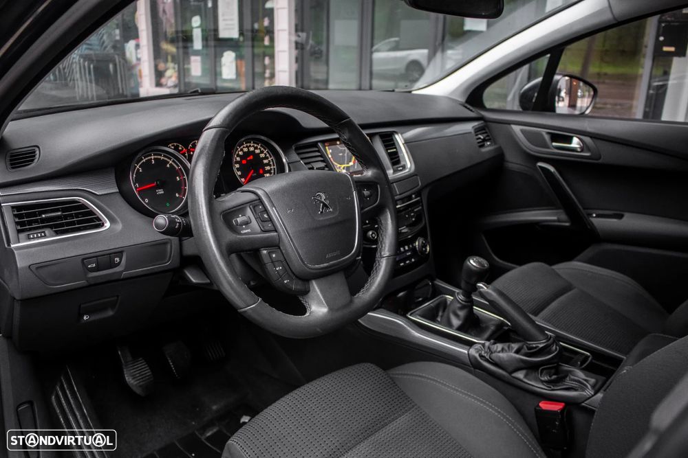 Peugeot 508 SW e-HDi 115 Stop&Start Access - 22