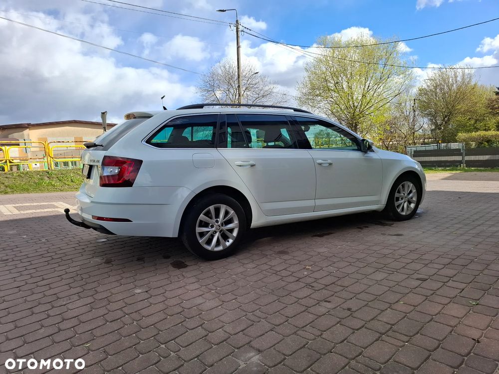 Skoda Octavia 1.6 TDI Premium Edition - 36