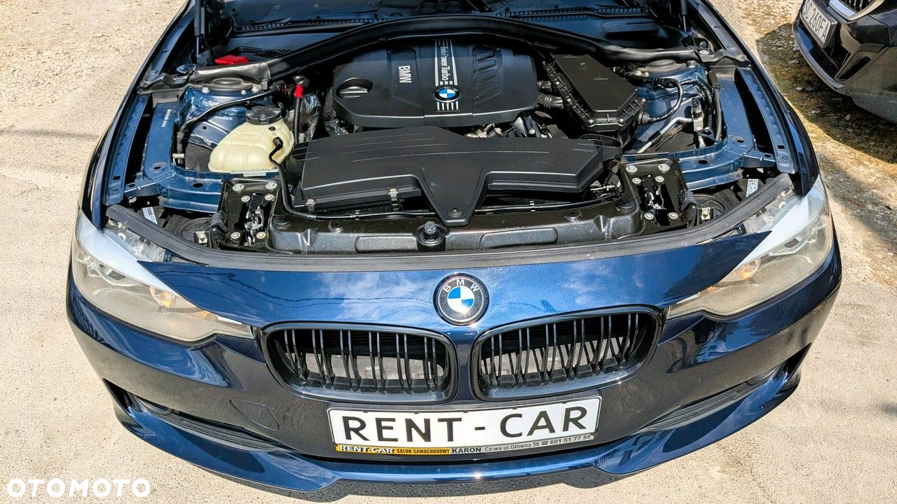 BMW Seria 3 - 32