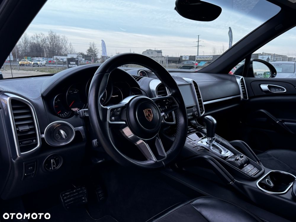 Porsche Cayenne - 10