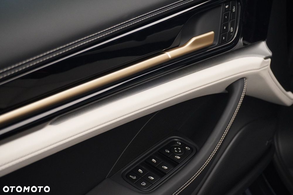 Porsche Panamera - 11