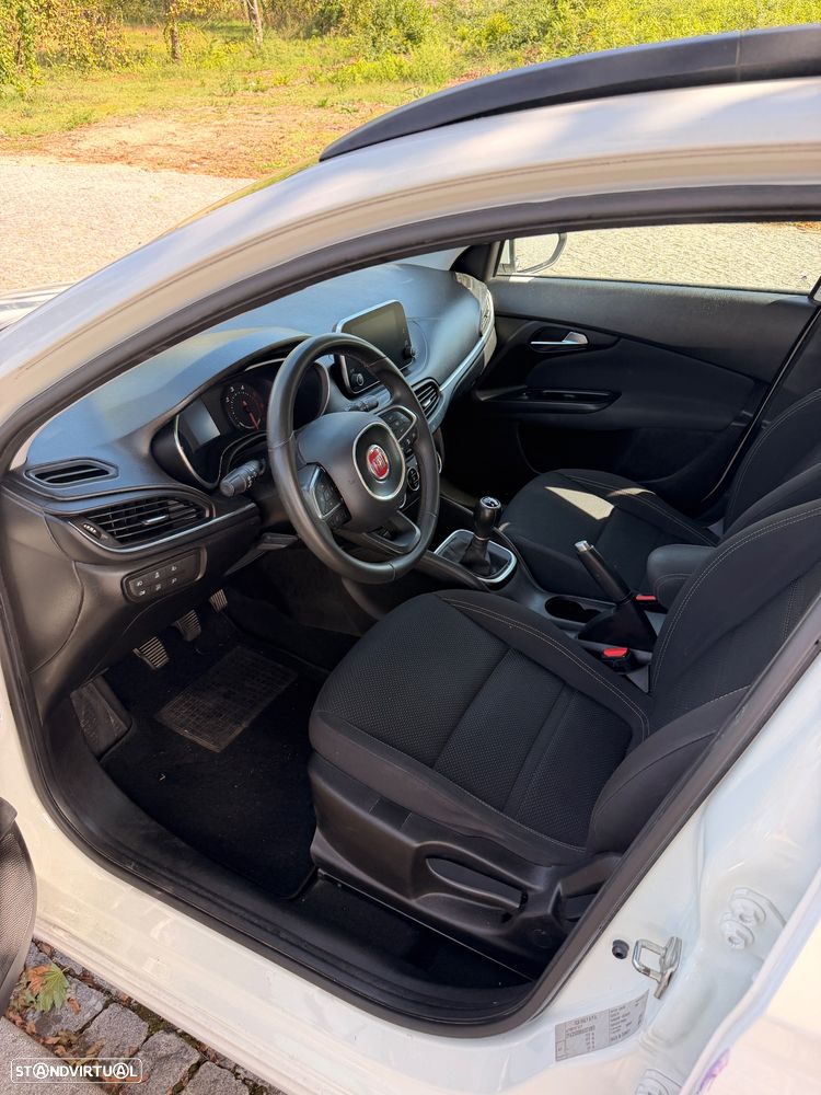 Fiat Tipo Station Wagon 1.3 M-Jet Lounge - 5