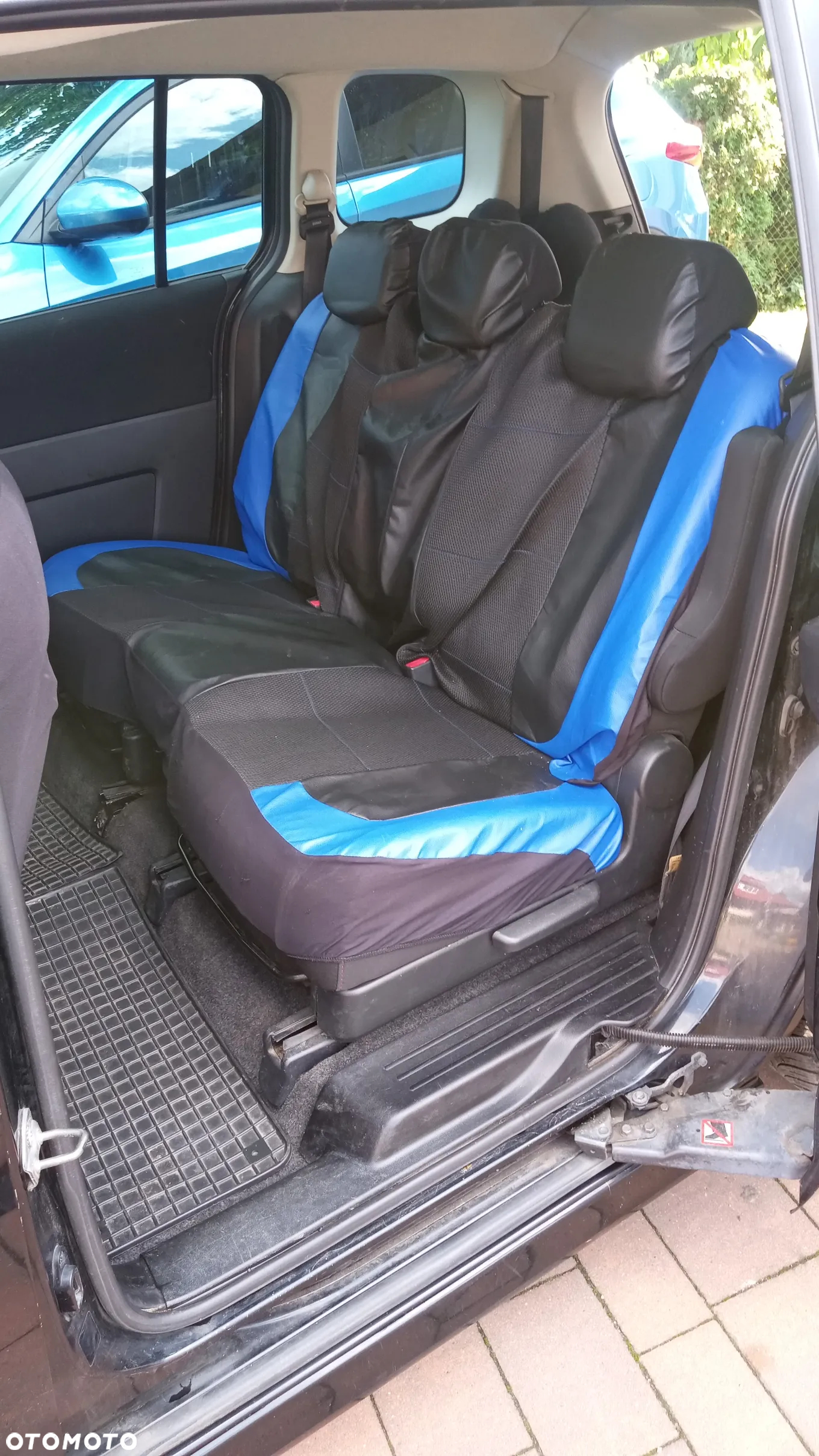 Mazda 5 - 4
