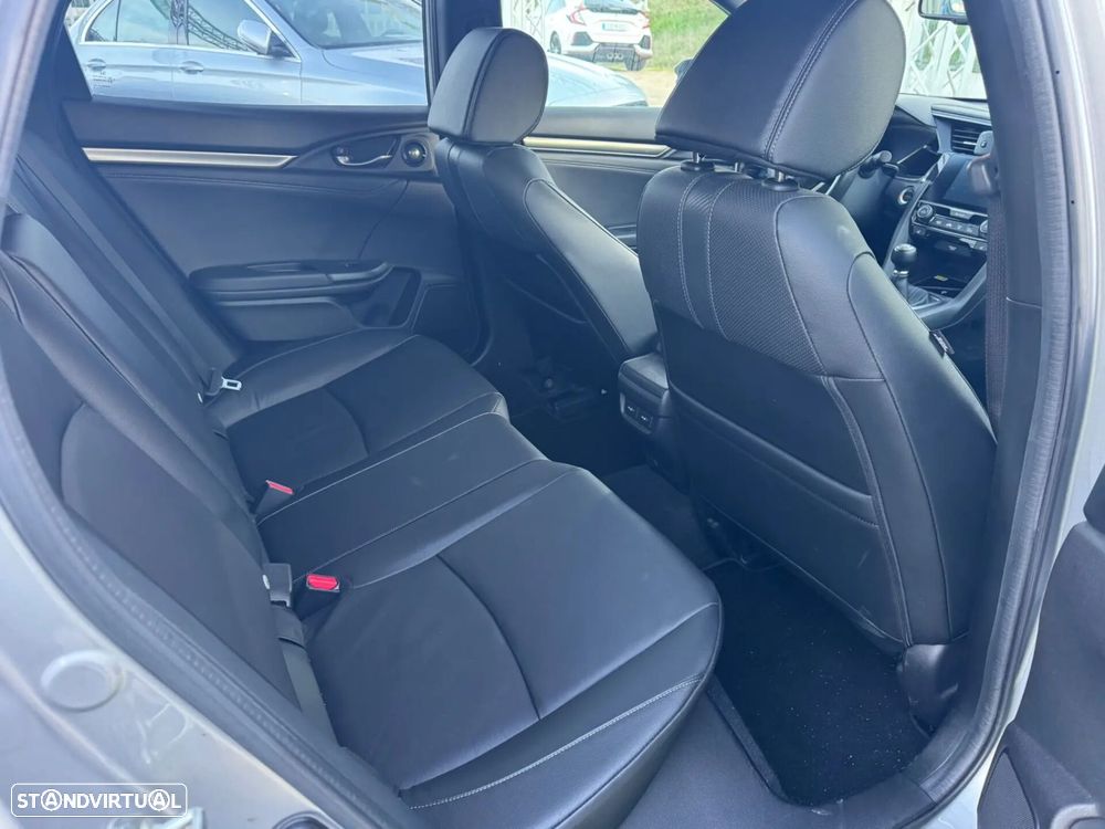 Honda Civic 1.0 i-VTEC Executive Premium - 8