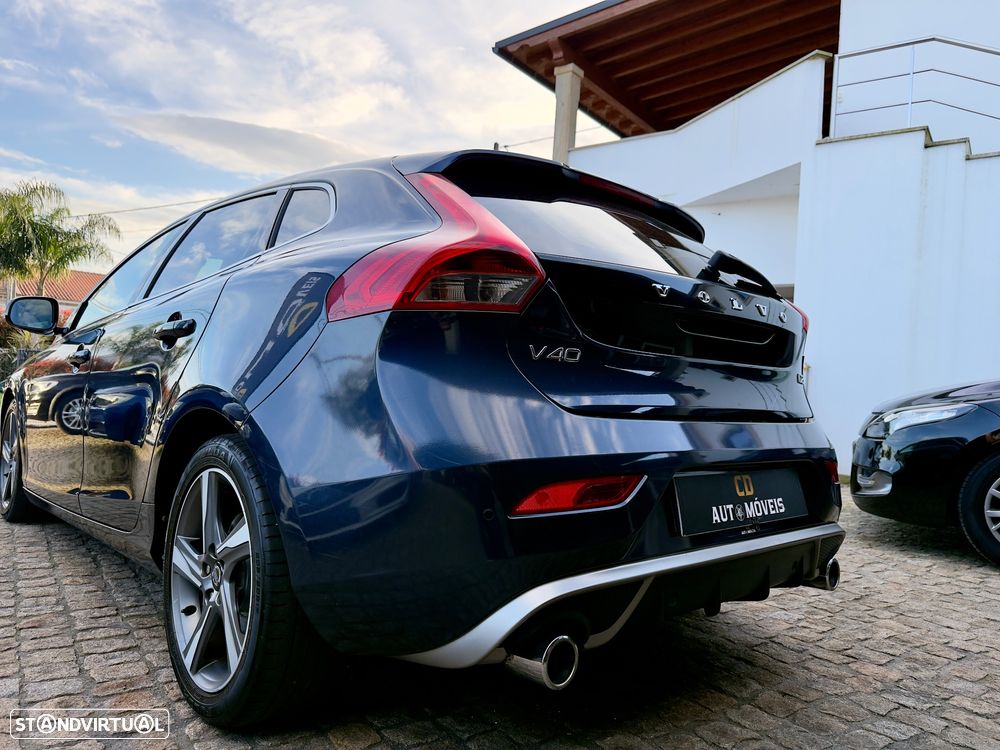 Volvo V40 D2 R Design - 24