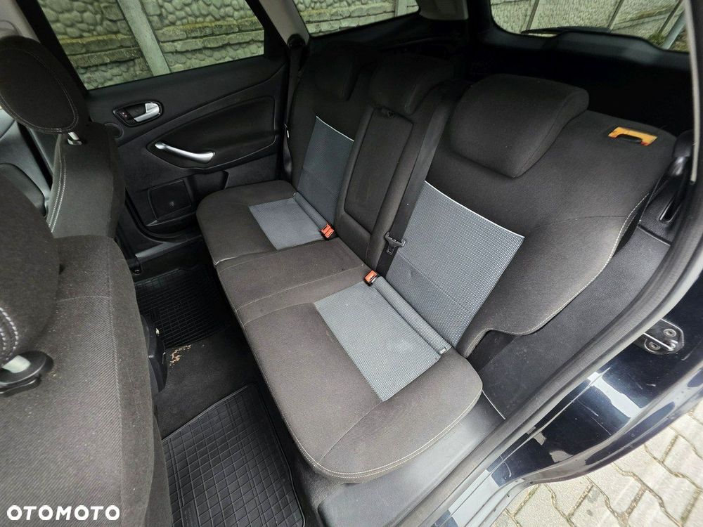 Ford Mondeo - 24