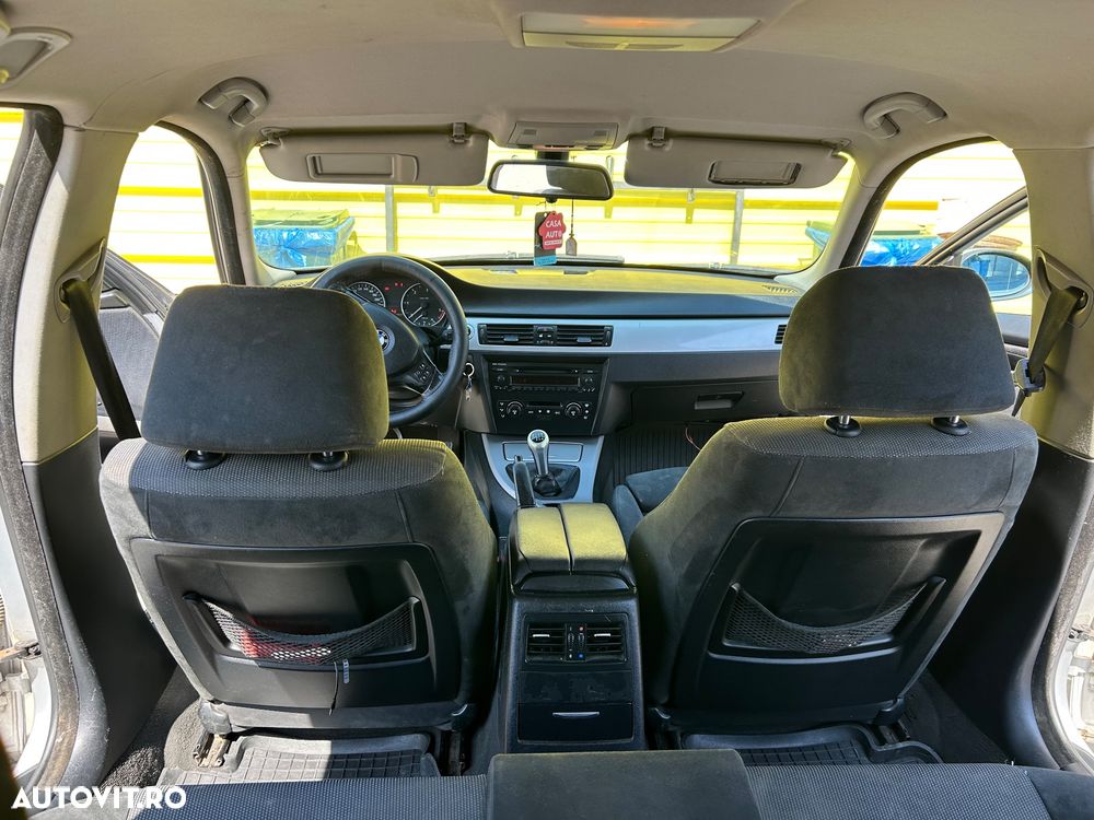 BMW Seria 3 320d - 11