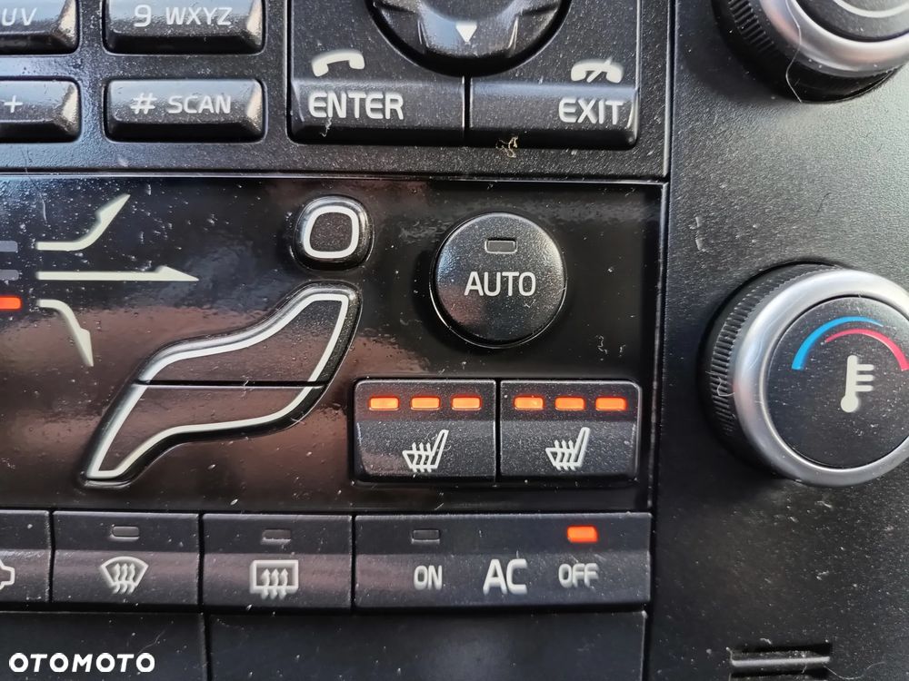 Volvo XC 60 2.4D DRIVe - 33