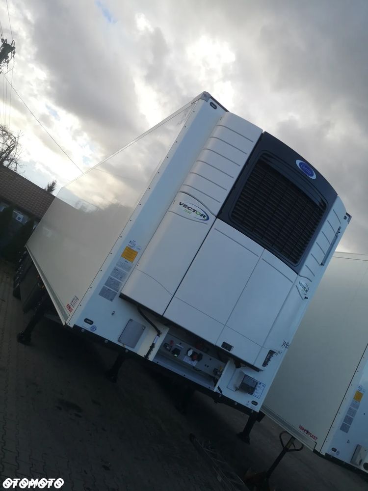 Schmitz Cargobull Standard FERROPLAST V7 SKO 24/L - 2
