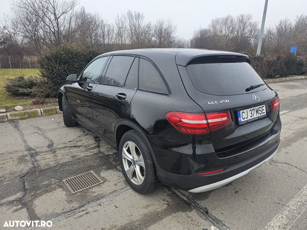 Mercedes-Benz GLC - 11