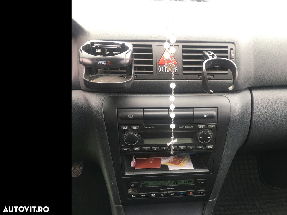 Skoda Octavia 1.6 Tour - 8
