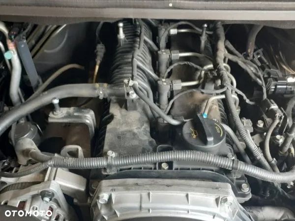 D4CB kompletny silnik bez wtrysków 2.5 CRDi Euro5 Hyundai i800 H1 E5 - 1