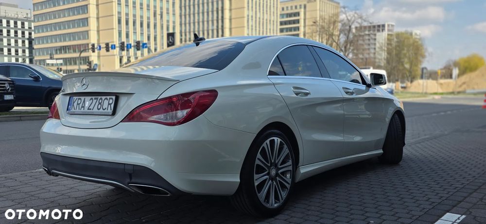Mercedes-Benz CLA 250 7G-DCT UrbanStyle Edition - 14