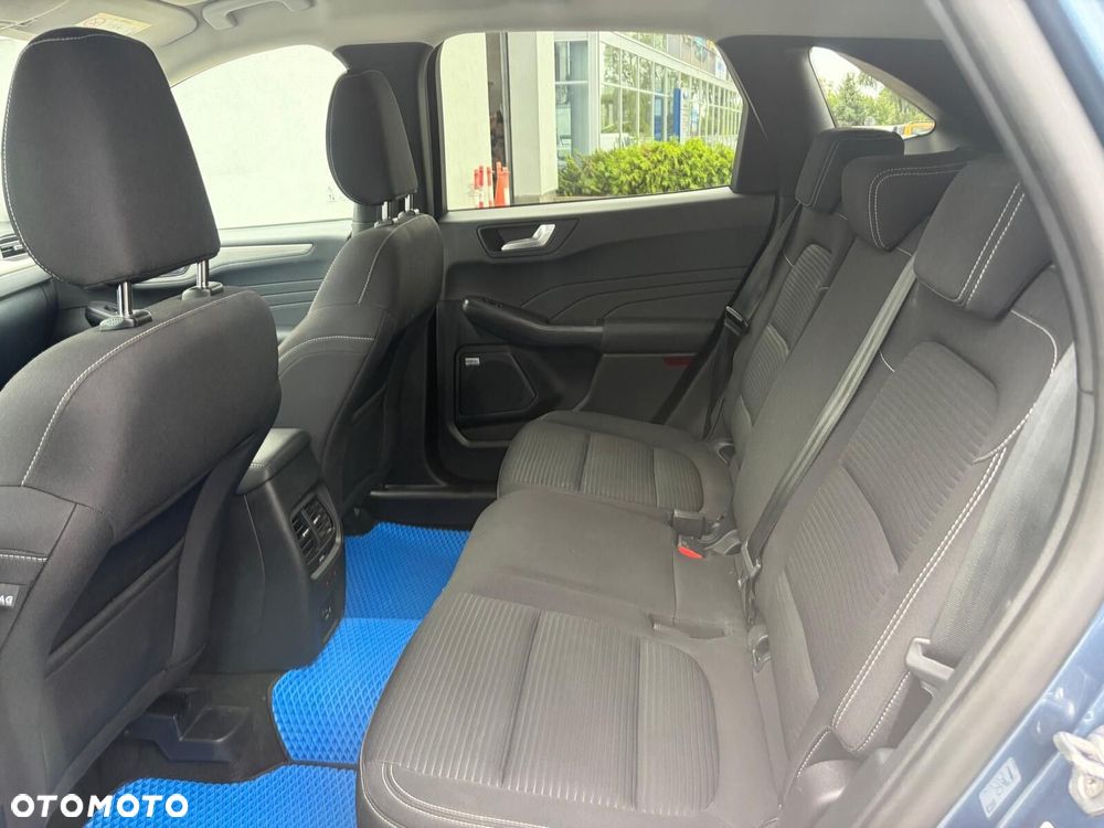 Ford Kuga - 18