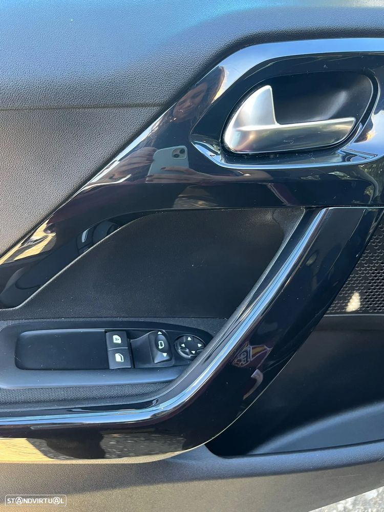 Peugeot 208 1.2 PureTech Active - 22