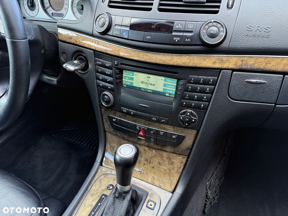 Mercedes-Benz Klasa E 320 CDI T Avantgarde - 18