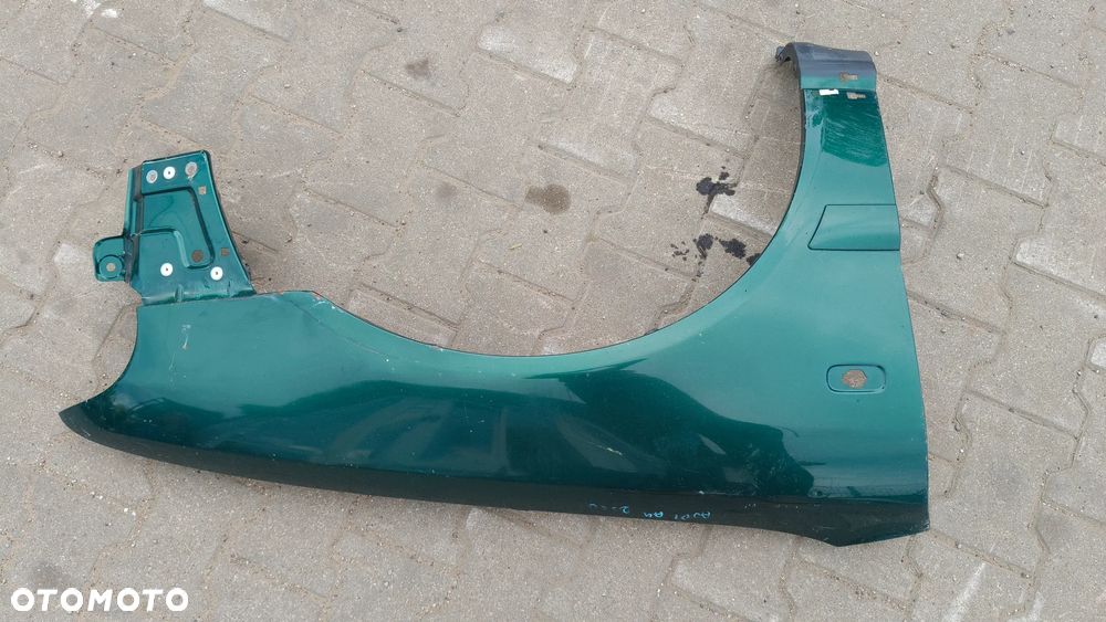 Błotnik prawy audi a4 B5 lift 99-01 - 12