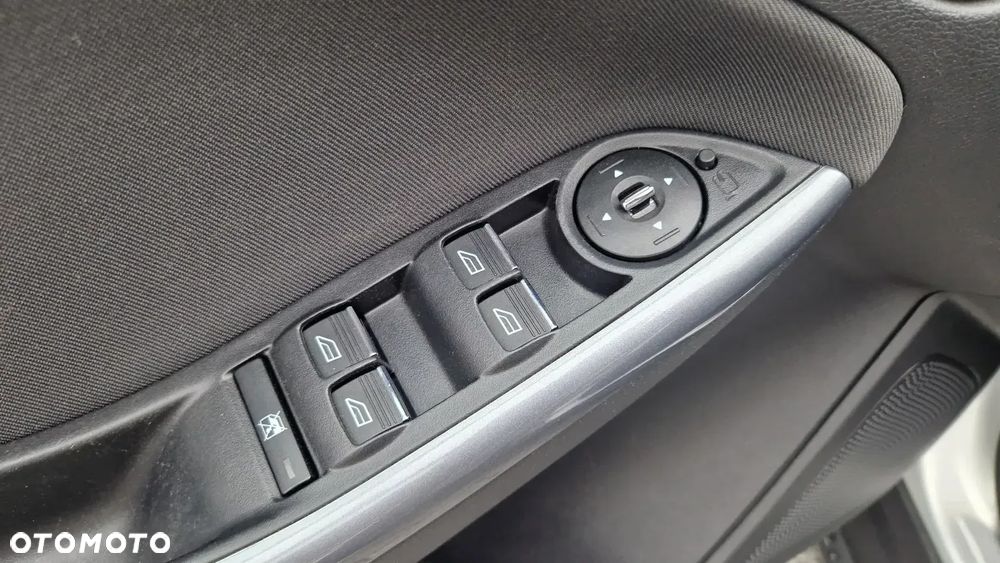 Ford Focus 1.6 EcoBoost Start-Stopp-System Titanium - 19