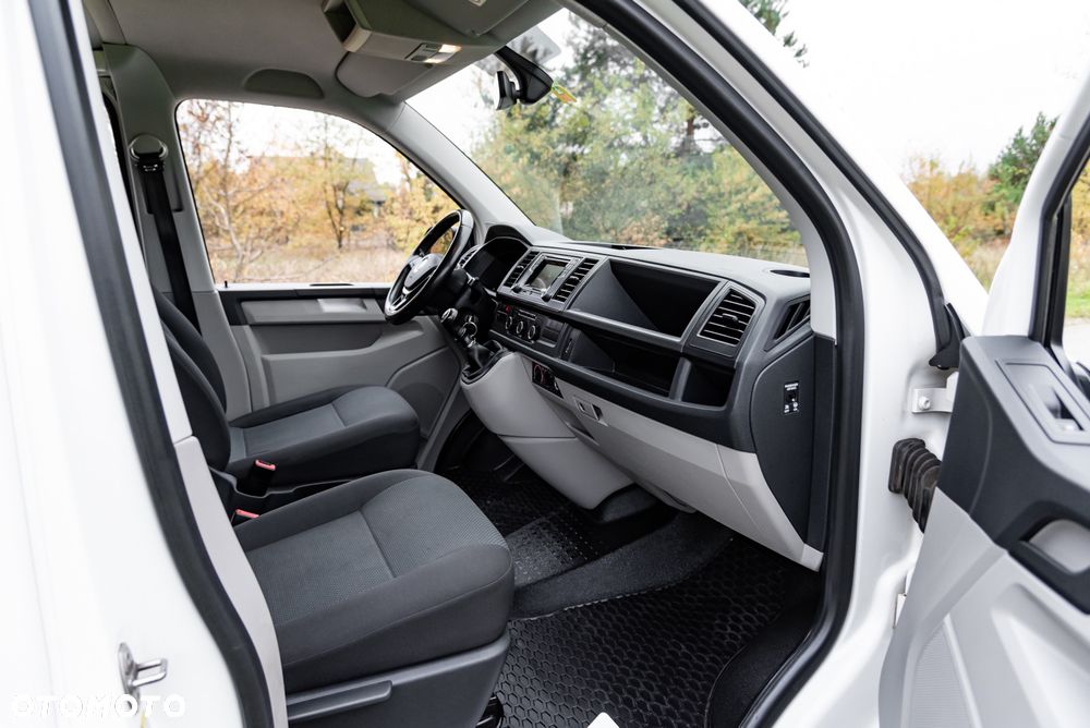 Volkswagen Transporter - 23