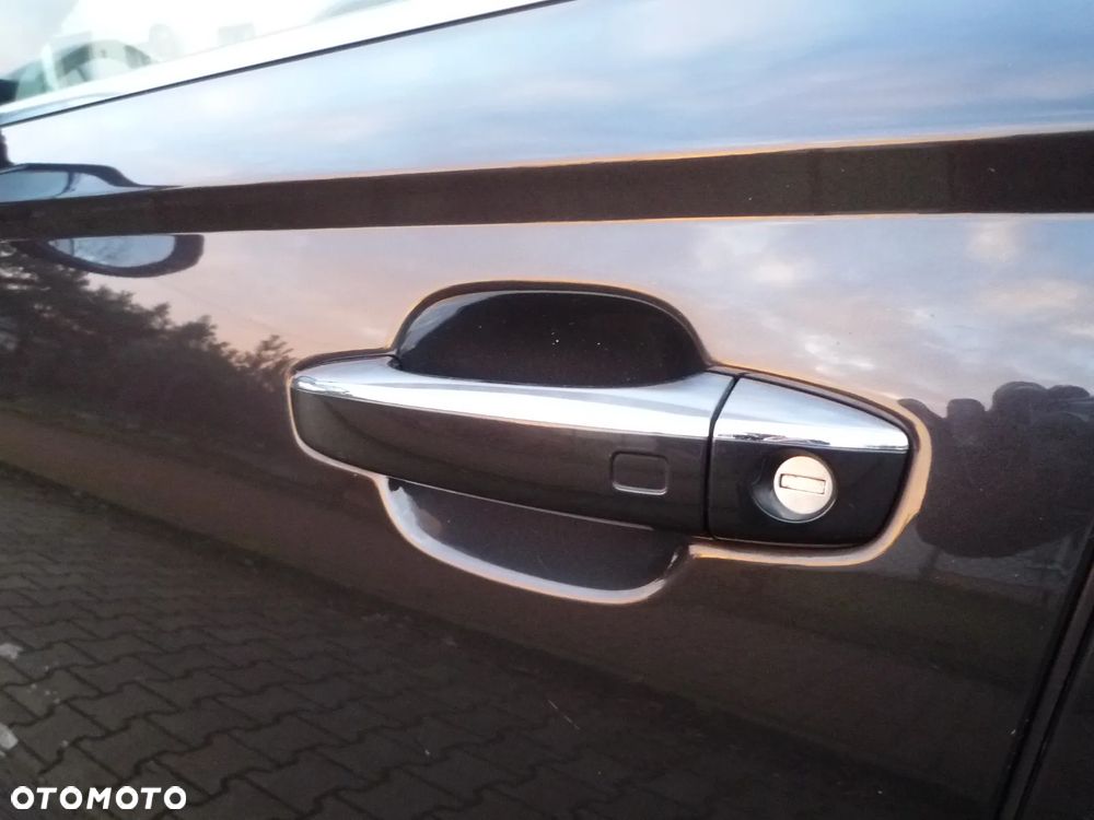Audi A6 Avant 2.0 TDI ultra - 24