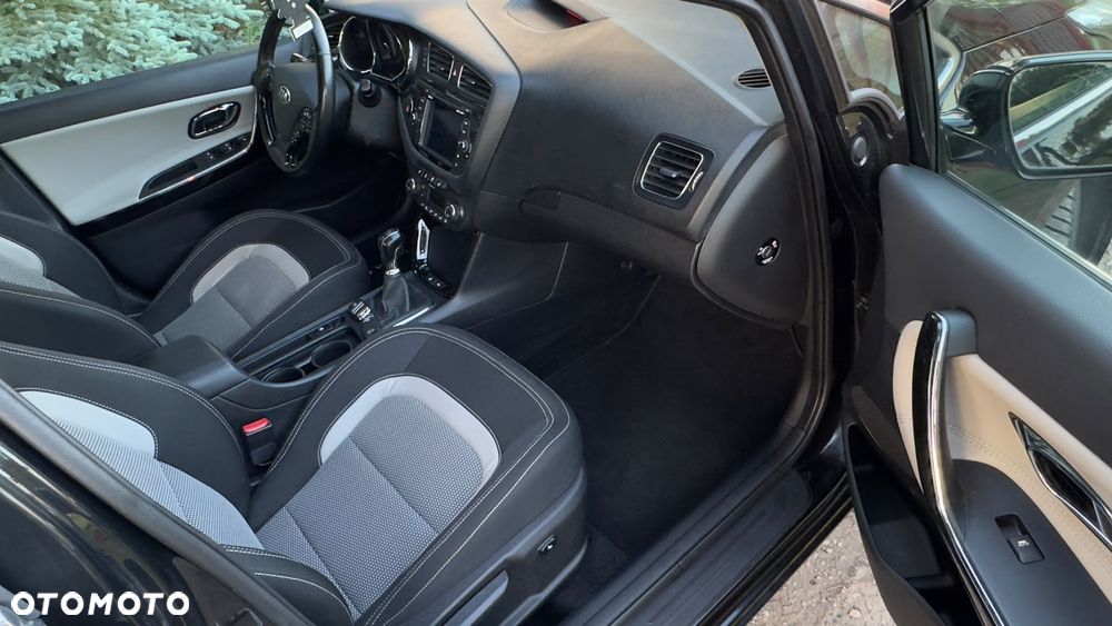 Kia Ceed - 9
