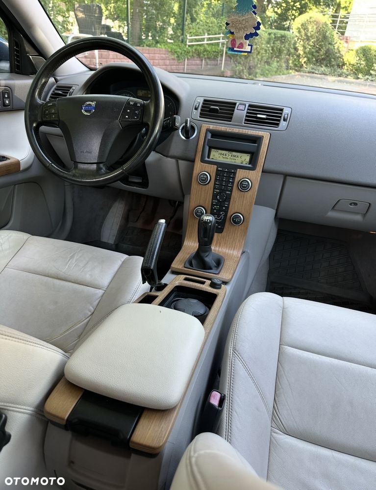 Volvo V50 1.6D DRIVe Momentum - 11