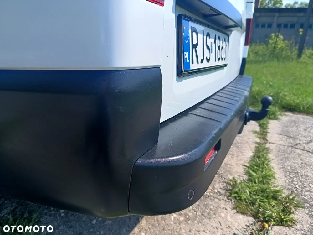Renault Trafic L2H1 2.0 diesel 145kM 2019rok WEBASTO, CZUJNIKI PARKOWANIA, HAK, NIEWIELKI PRZEBIEG stan BDB, BEZWPADKOWY! - 19