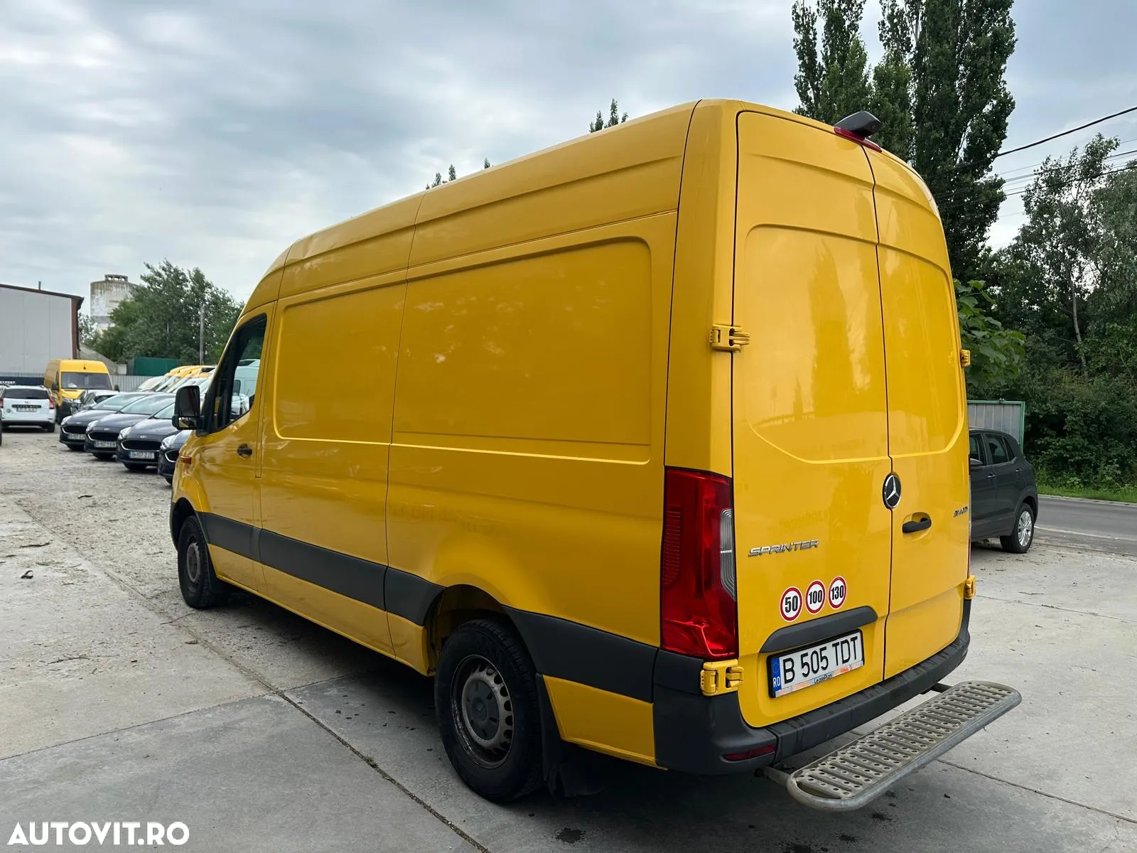 Mercedes-Benz Sprinter - 8