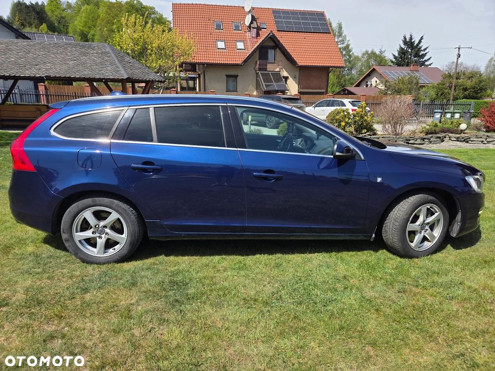 Volvo V60 D4 AWD Ocean Race - 3