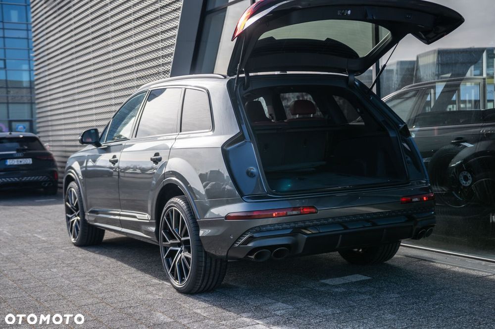 Audi SQ7 - 8