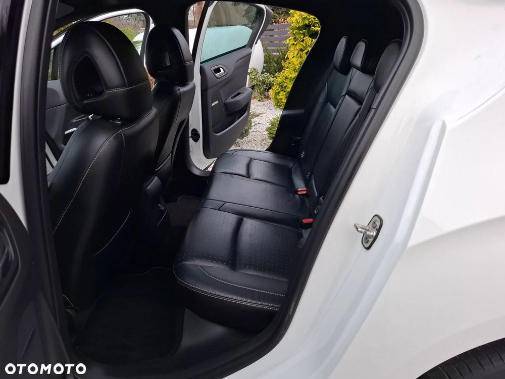 Citroën DS4 HDi 110 SoChic - 22