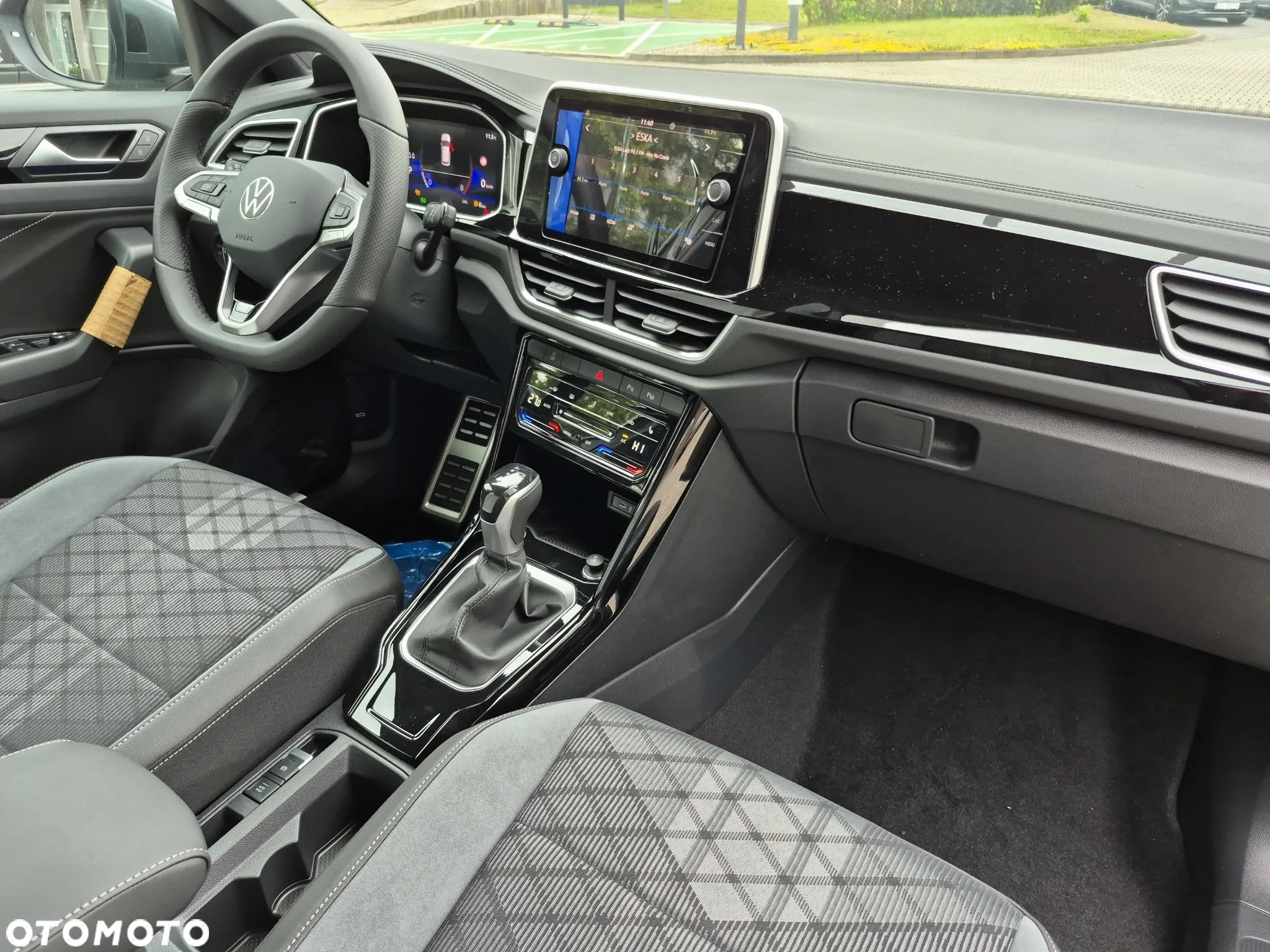 Volkswagen T-Roc - 11