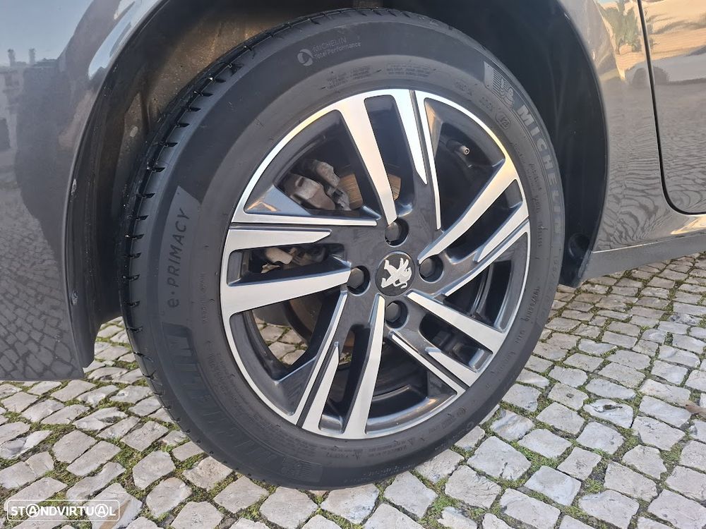 Peugeot 208 PureTech 100 Allure Pack - 51