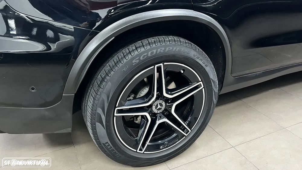 Mercedes-Benz GLC 300 e Coupé 4Matic - 24