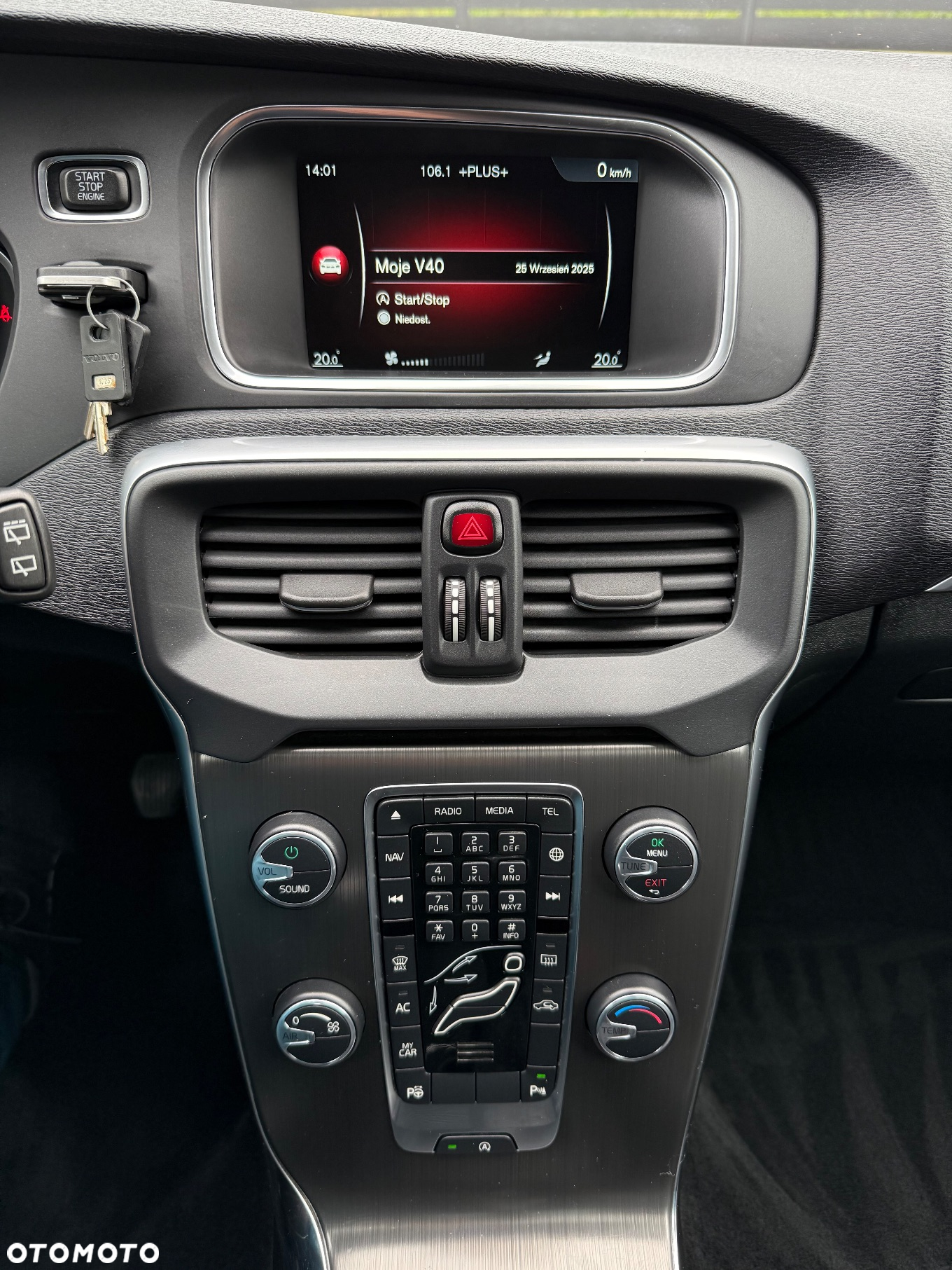 Volvo V40 D2 Summum - 24