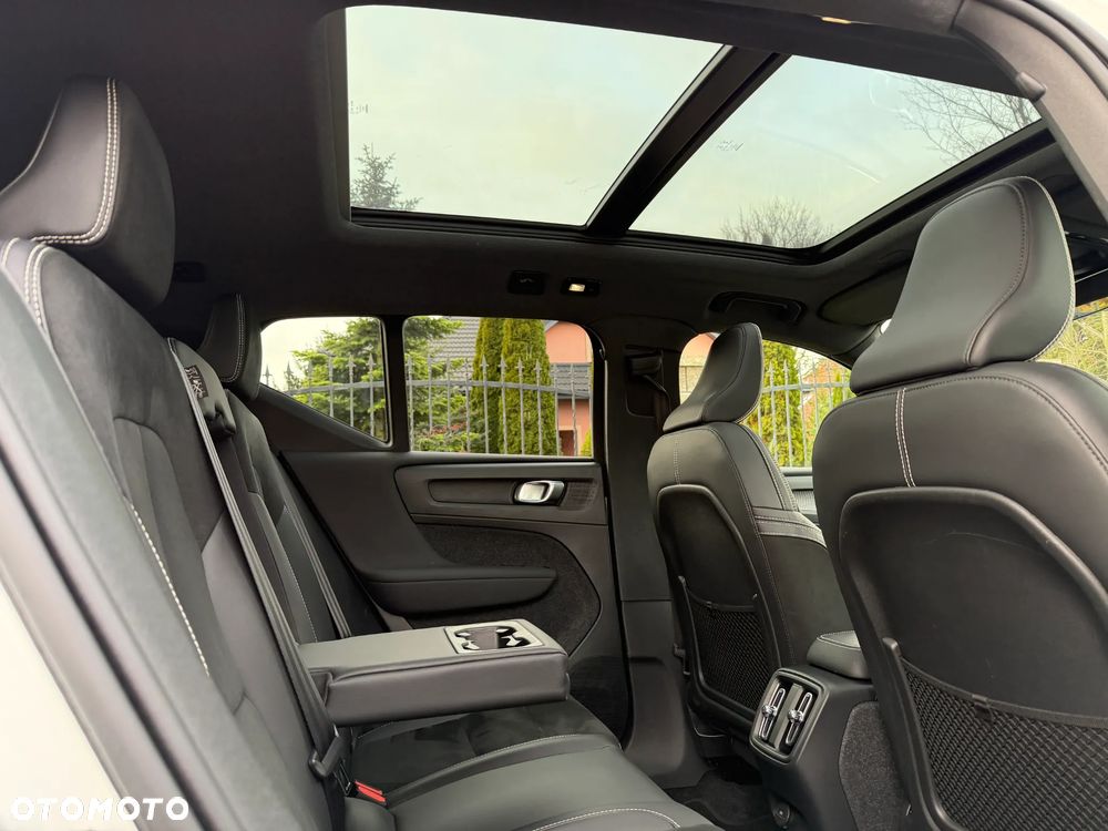 Volvo XC 40 Recharge 82 kWh Twin Motor Ultimate - 28