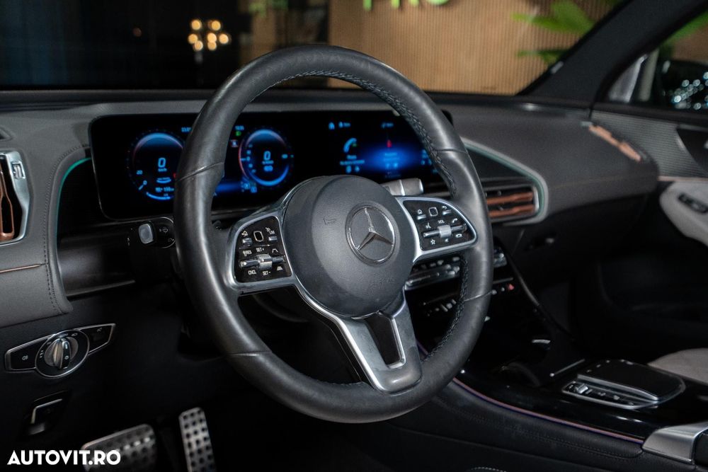 Mercedes-Benz EQC - 24