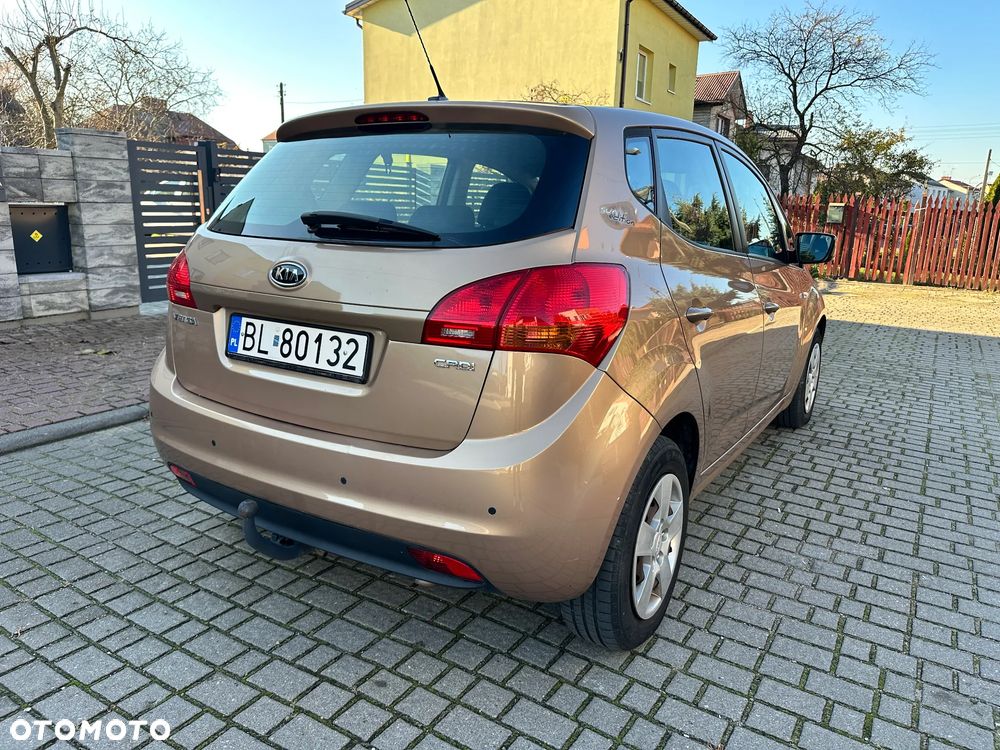 Kia Venga - 7