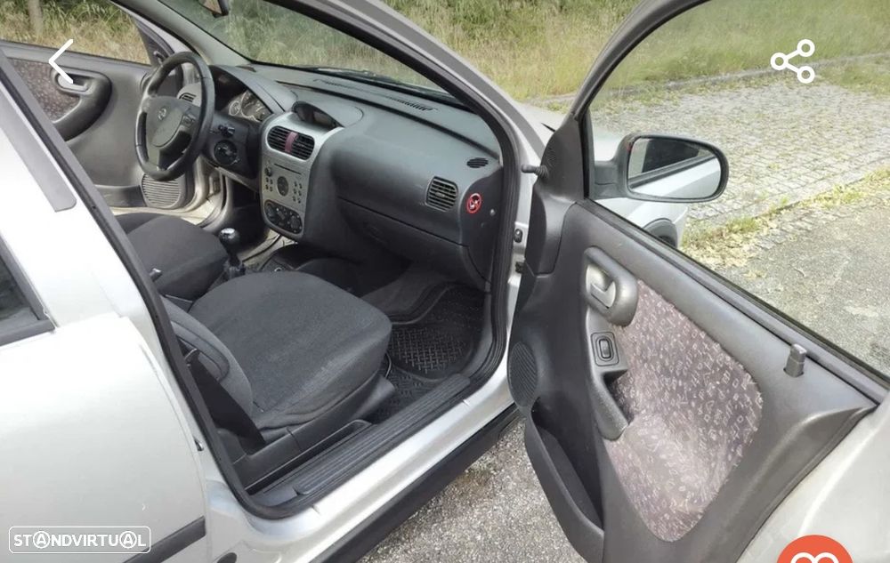Opel Corsa 1.2 16V Confort - 4
