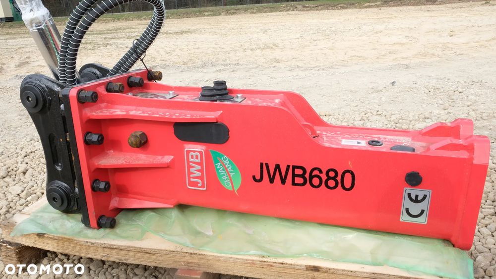 Młot wyburzeniowy 345 kg kujący hydrauliczny JWB680 - 1